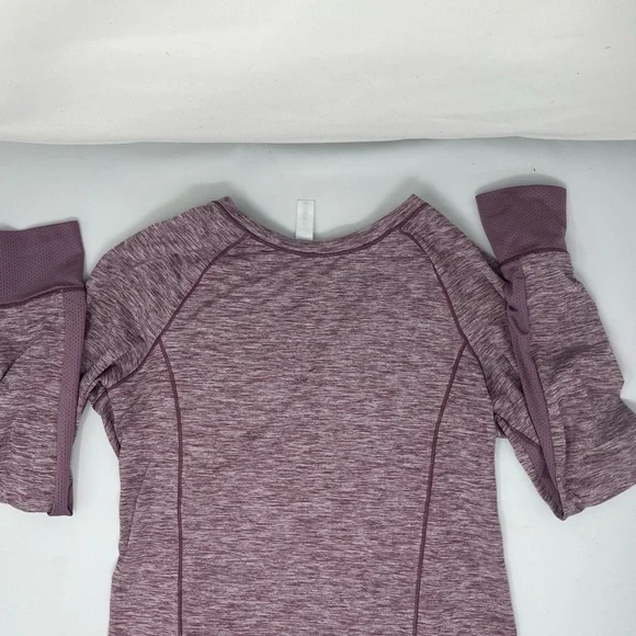 Workout top - Picture 1 of 2